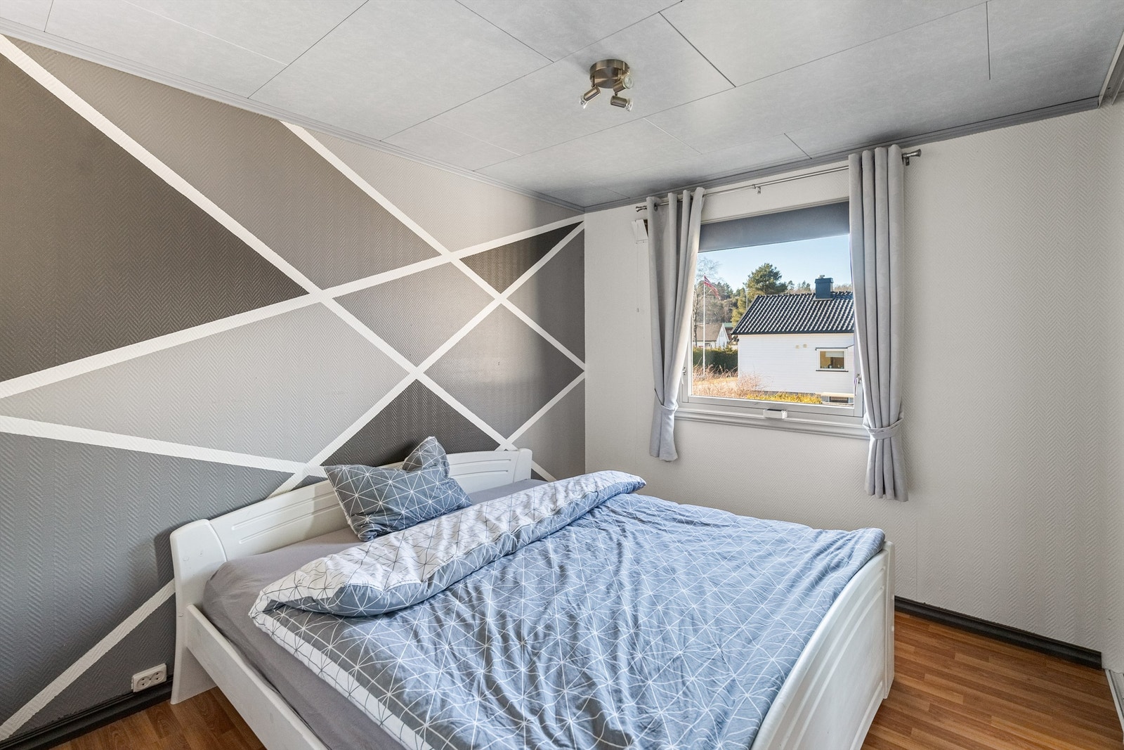 Hovedsoverom i boligens 1. etasje. Galleribilde