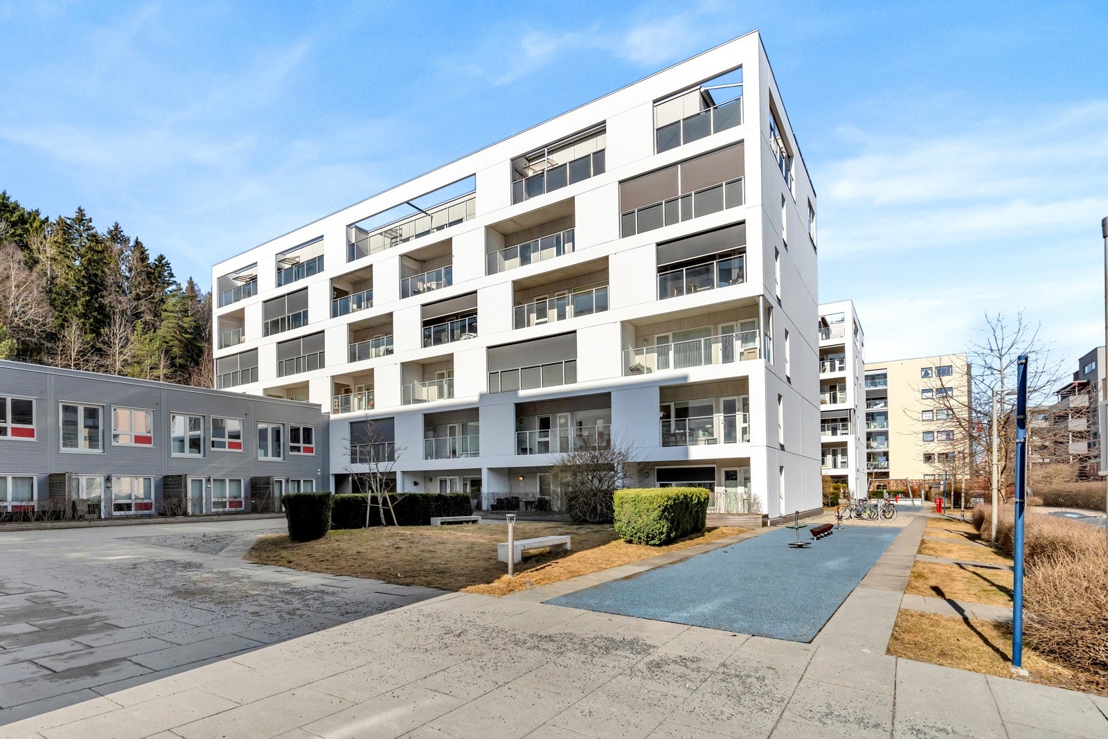 Søster Mathildes Gate 16-20 SE består av 80 seksjoner, hvorav 79 boligseksjoner og 1 næringsseksjon (garasjeseksjon) Galleribilde