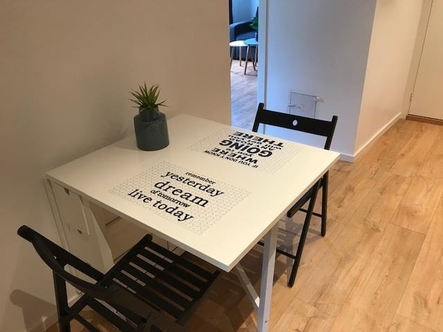 Spisebord kjøkken Galleribilde