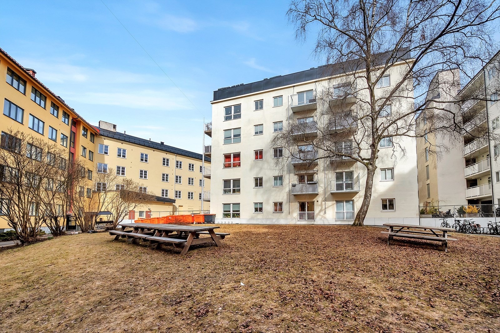 Hvis du er opptatt av å bo godt og ha alt av fasiliteter i umiddelbar nærhet, er dette leiligheten for deg! Galleribilde