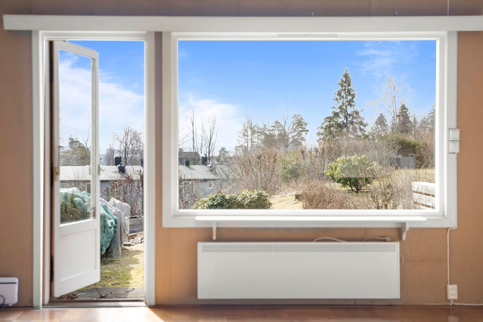 Dette er et barnevennlig og innholdsrikt rekkehus over tre plan med en god planløsning. Galleribilde