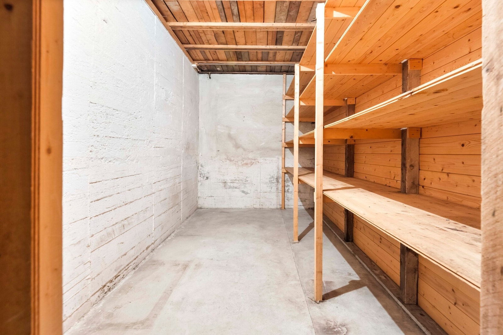 Bod i kjeller. Galleribilde