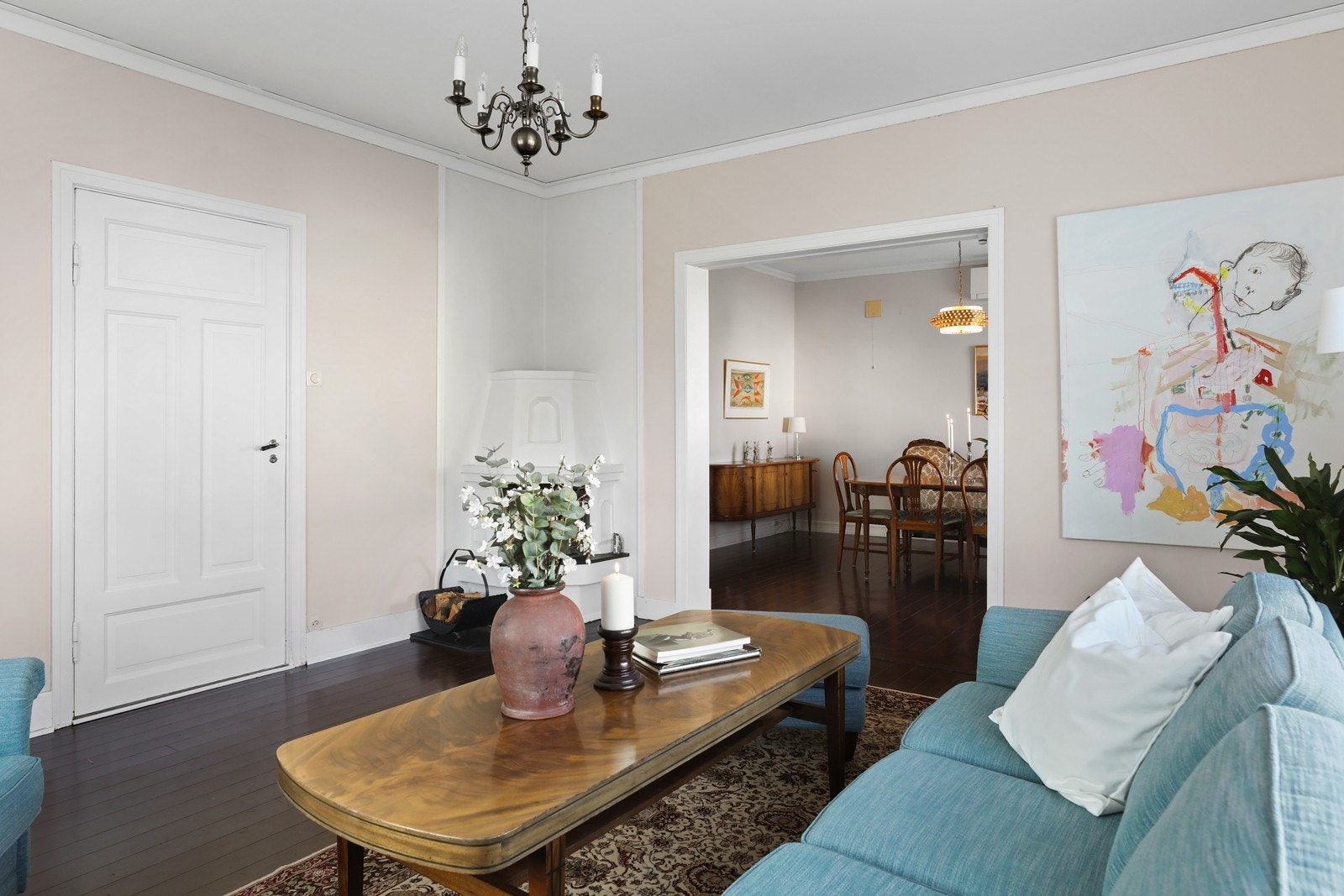 To stuer med flere innredningsmuligheter Galleribilde