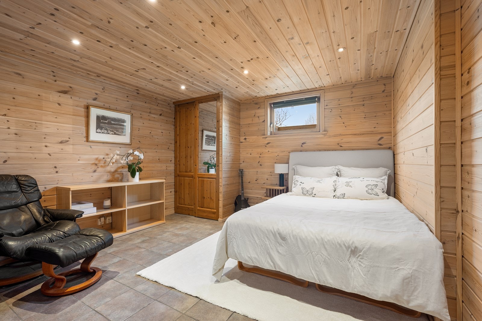 Ekstra soverom, gjesterom, kjellerstue eller kontor? Valget er ditt! Galleribilde