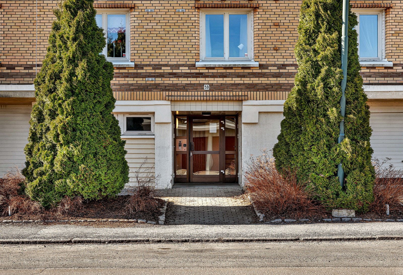 Radarveien i bydel Nordstrand i Oslo går sørover fra Steingrims vei på Karlsrud til snuplass sør for Lambertseterveien på Lambertseter. Galleribilde