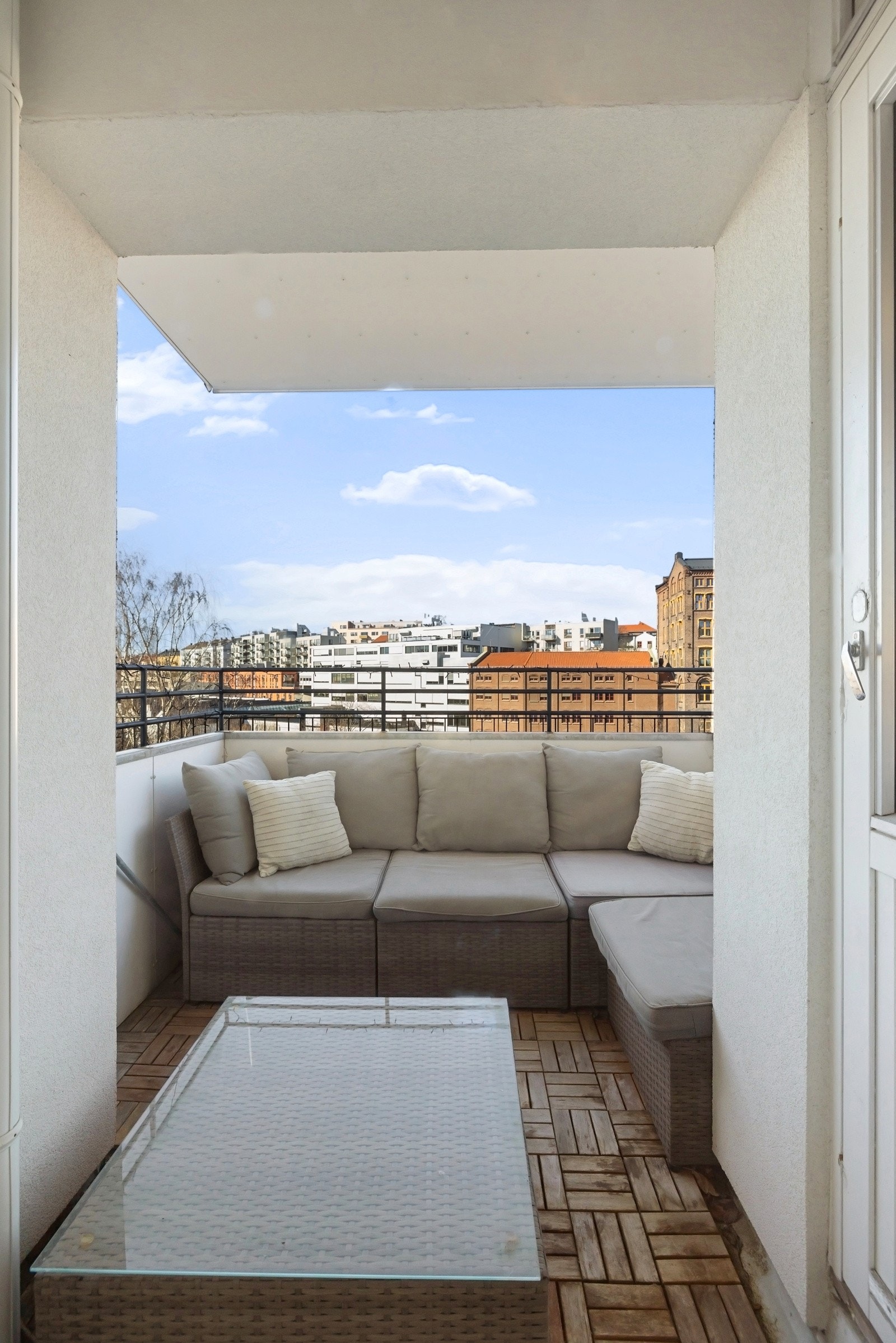 Det er god plass til utemøbler her. Galleribilde