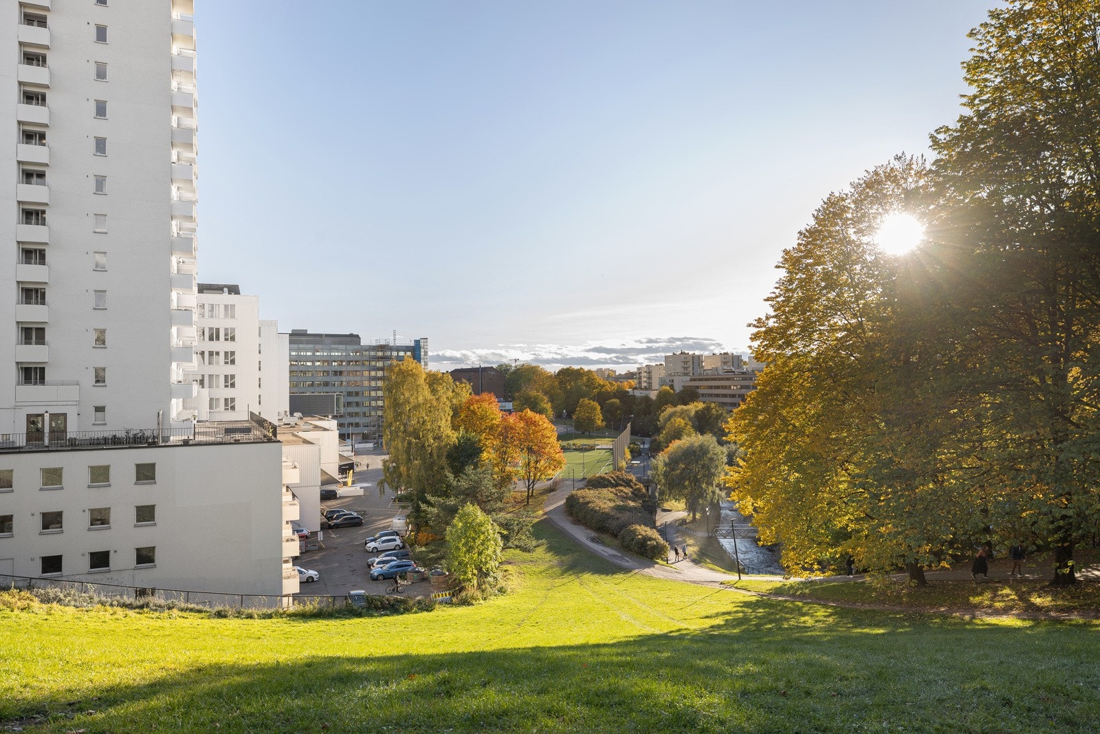 Her har du alt fra matbutikker til kollektivtransport rett utenfor døren! Galleribilde