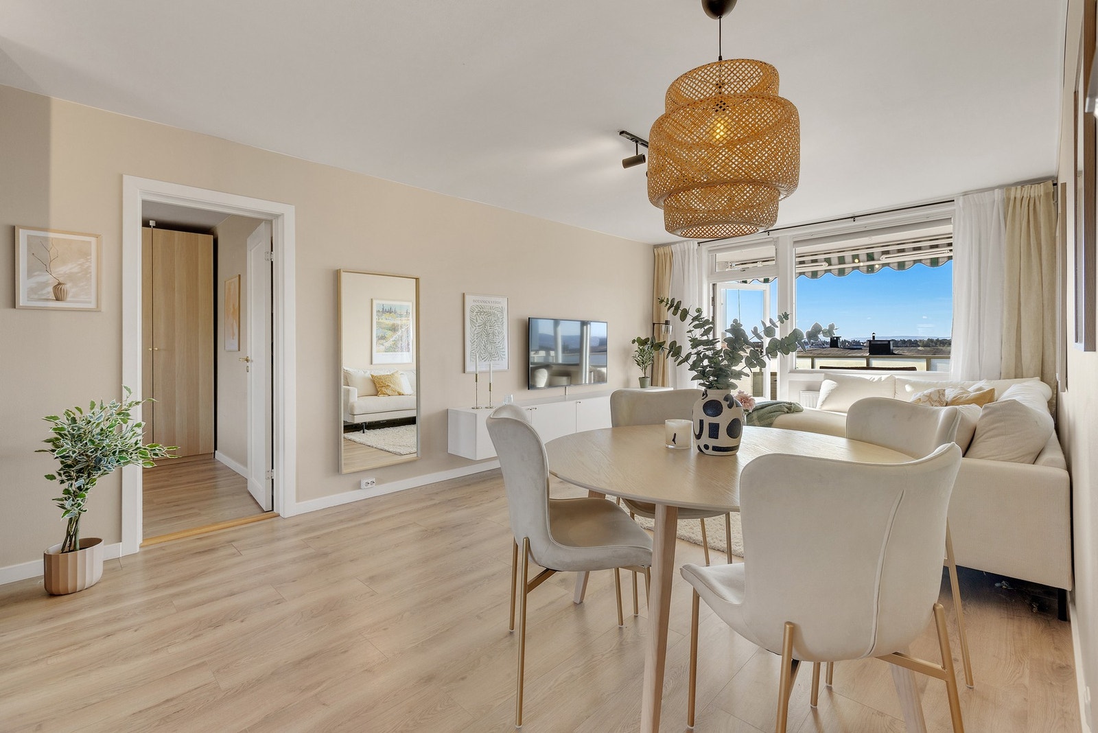 Her kan man nyte et herlig måltid med venner og familie Galleribilde