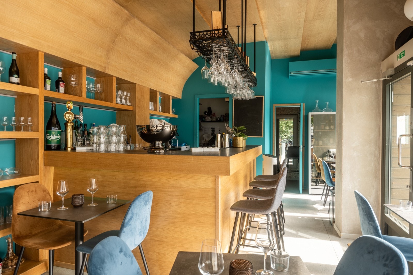 Gabels vinbar. Galleribilde