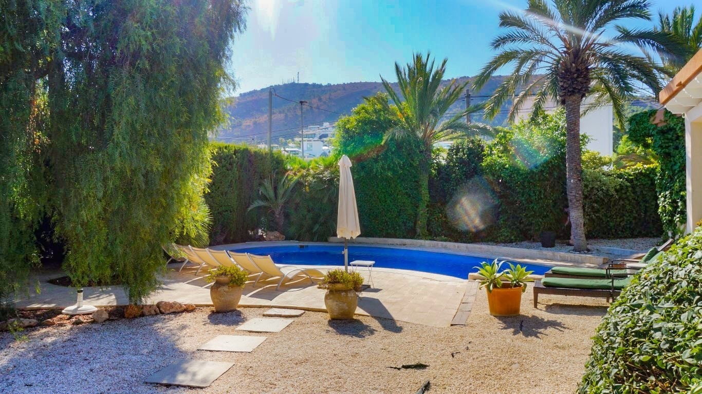 FLOTT UAVHENGIG VILLA I EN ETASJE TIL SALGS I ALBIR Galleribilde