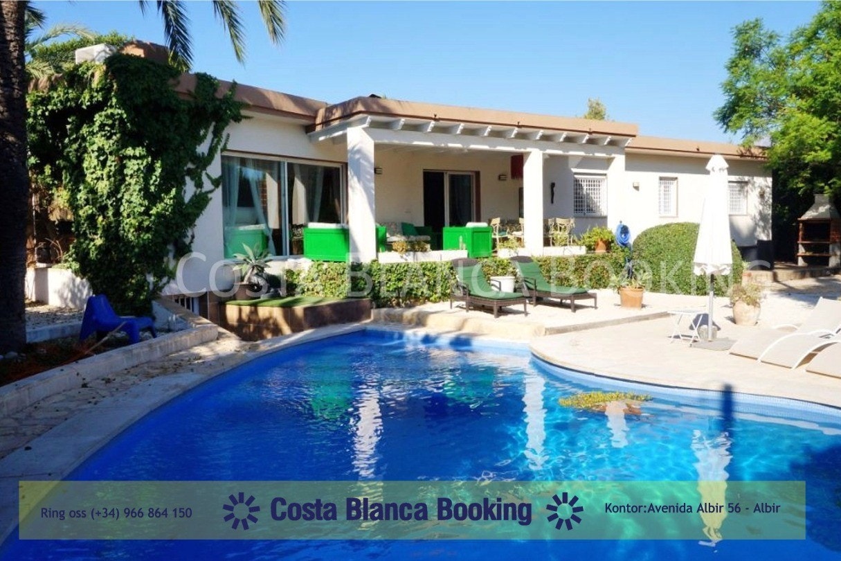 FLOTT UAVHENGIG VILLA I EN ETASJE TIL SALGS I ALBIR Galleribilde