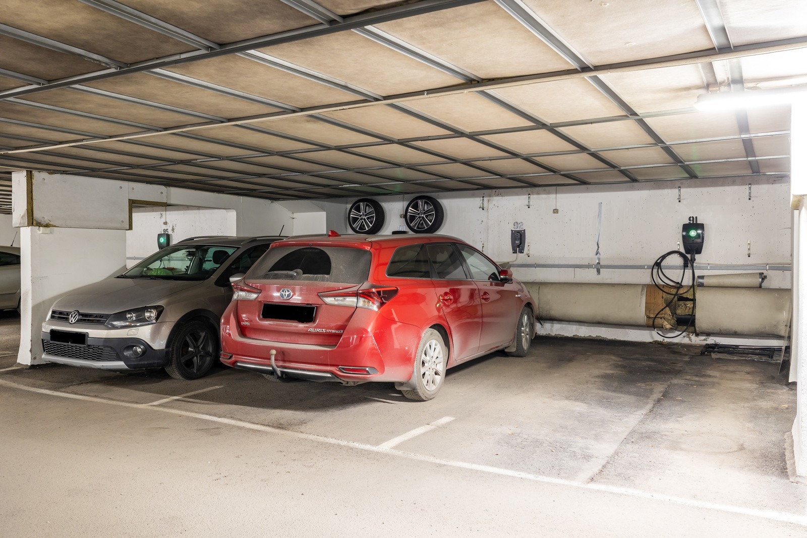 Selger har leid samme plass av annen beboer i sameiet siden 2019. Videreføring av utleie av garasjeplass er av interesse for utleier Galleribilde