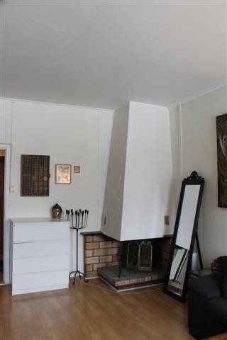 Åpen kjøkkenløsning mot stuen. Galleribilde