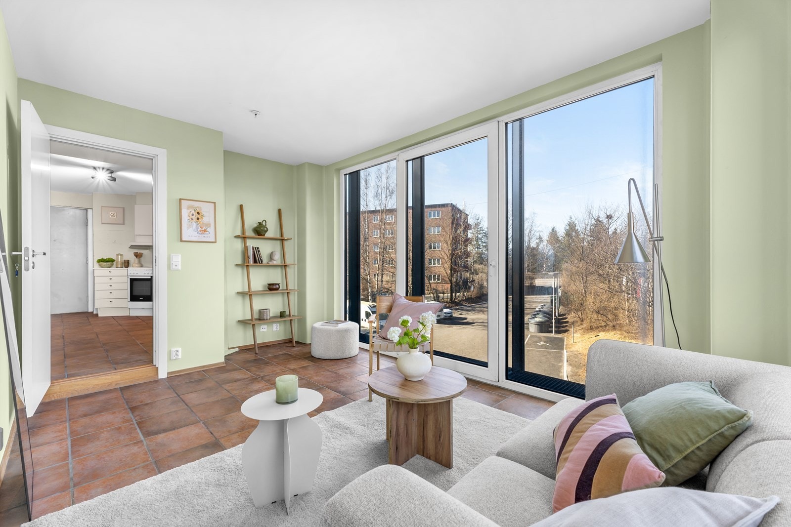 Stuen innbyr til både rolige og sosiale kvelder. Galleribilde