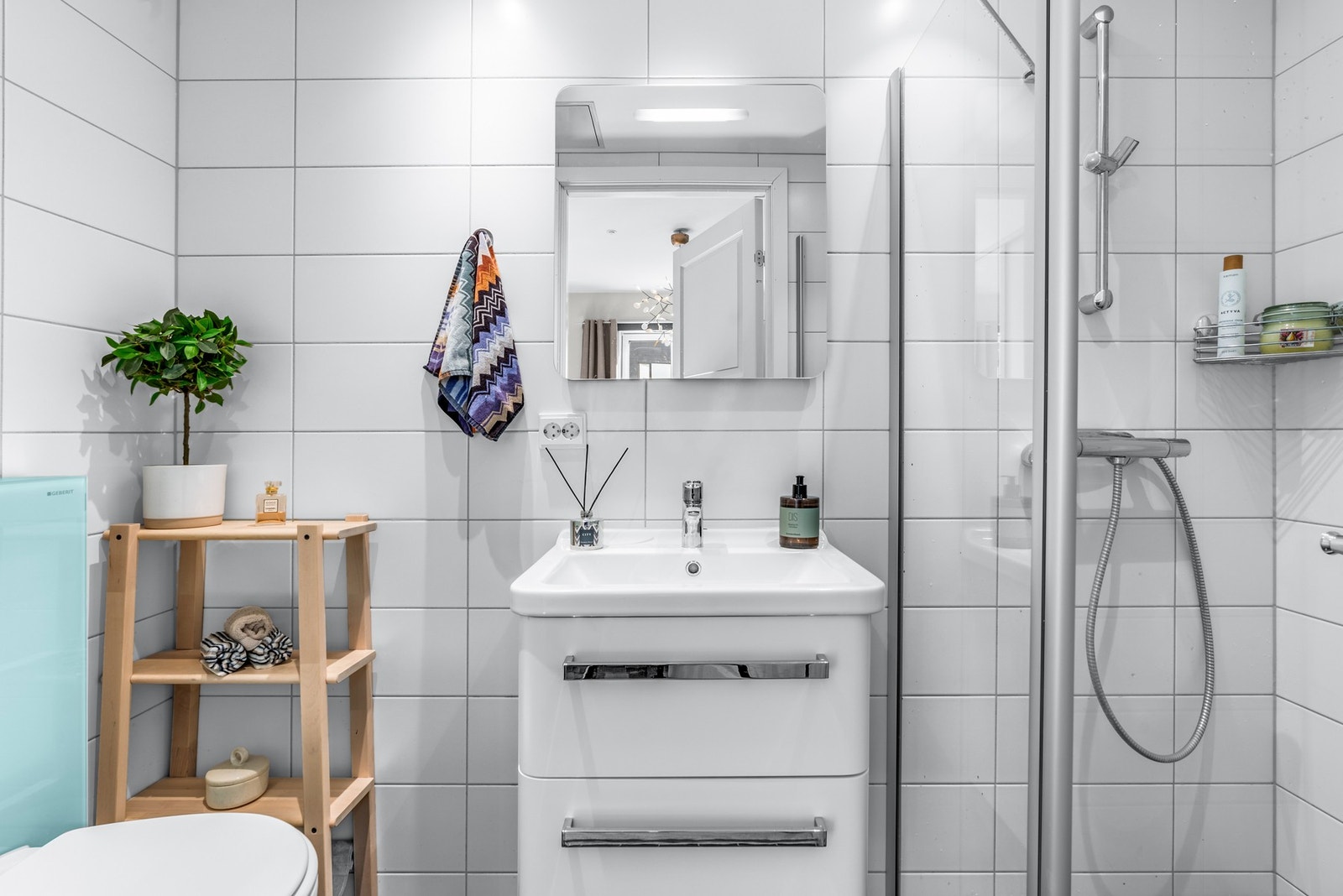 Herlig å kunne gå rett inn på badet når man våkner om morgenen Galleribilde