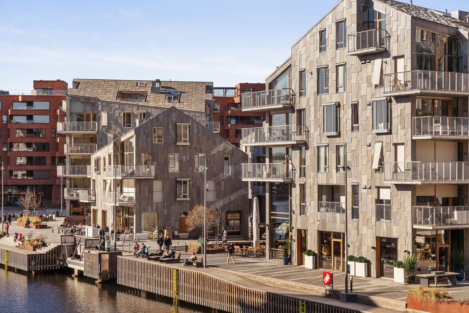 Nydelig sjarmerende urban og maritim utsikt mot nordvest fra leiligheten - Galleribilde