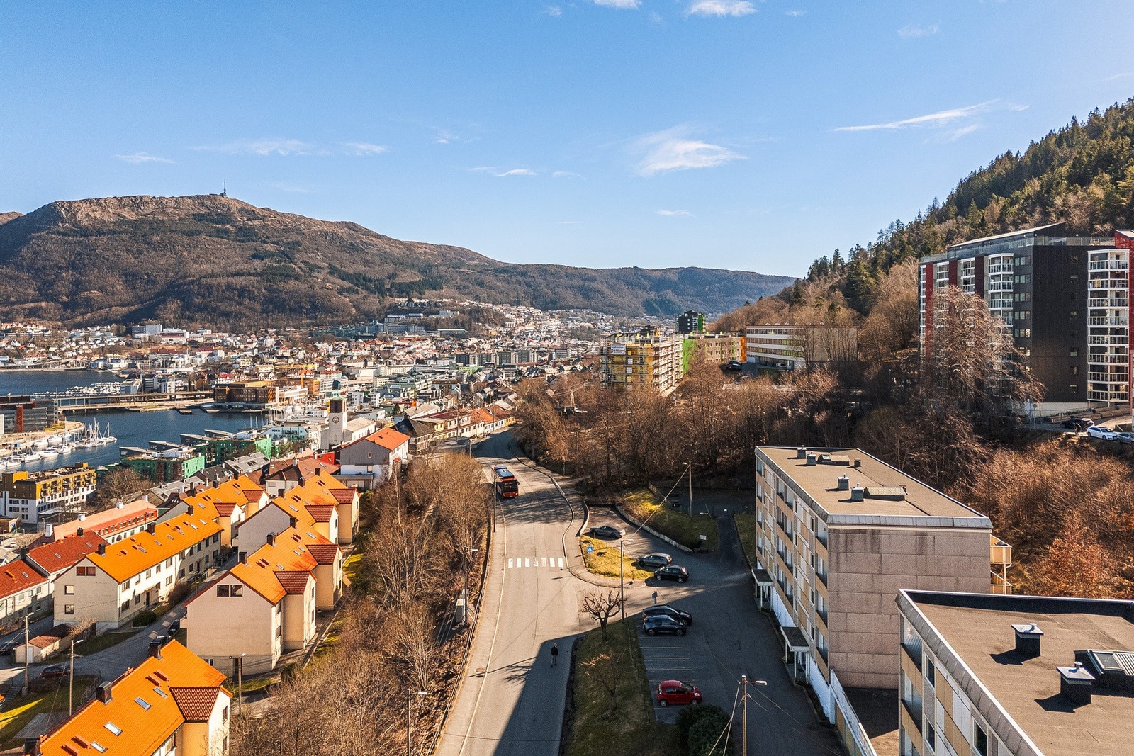Det er kort avstand til Bergen sentrum, noe som gir enkel tilgang til alle fasiliteter byen har å tilby Galleribilde