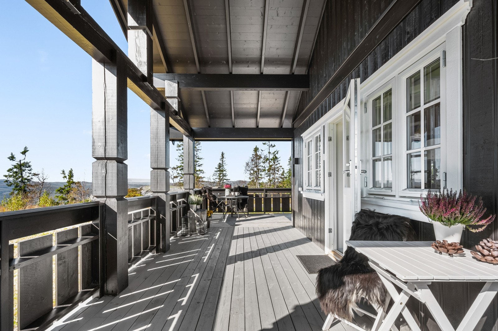 Store terrasser med sol hele dagen Galleribilde