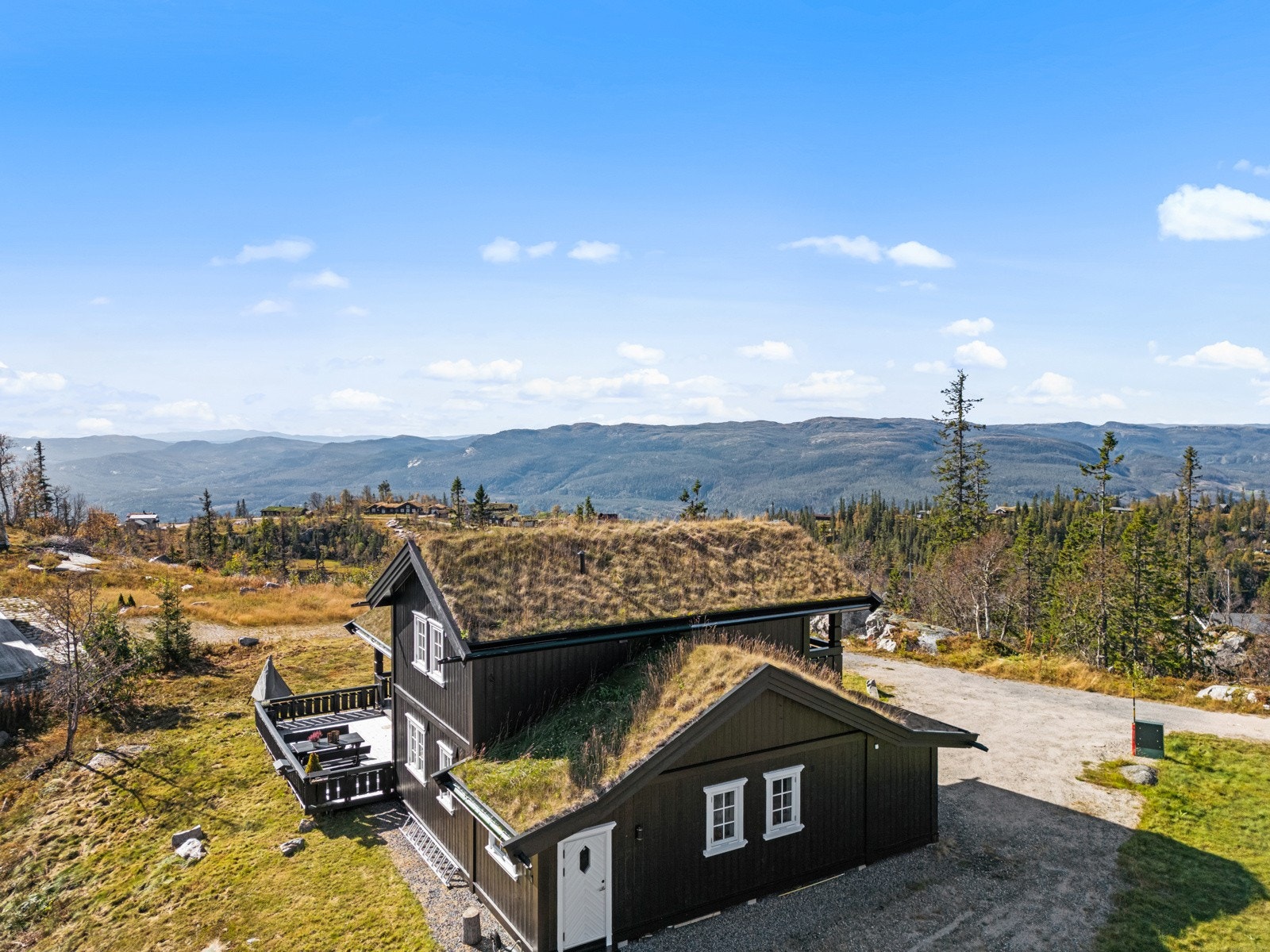 Gruset gårdsplass Galleribilde