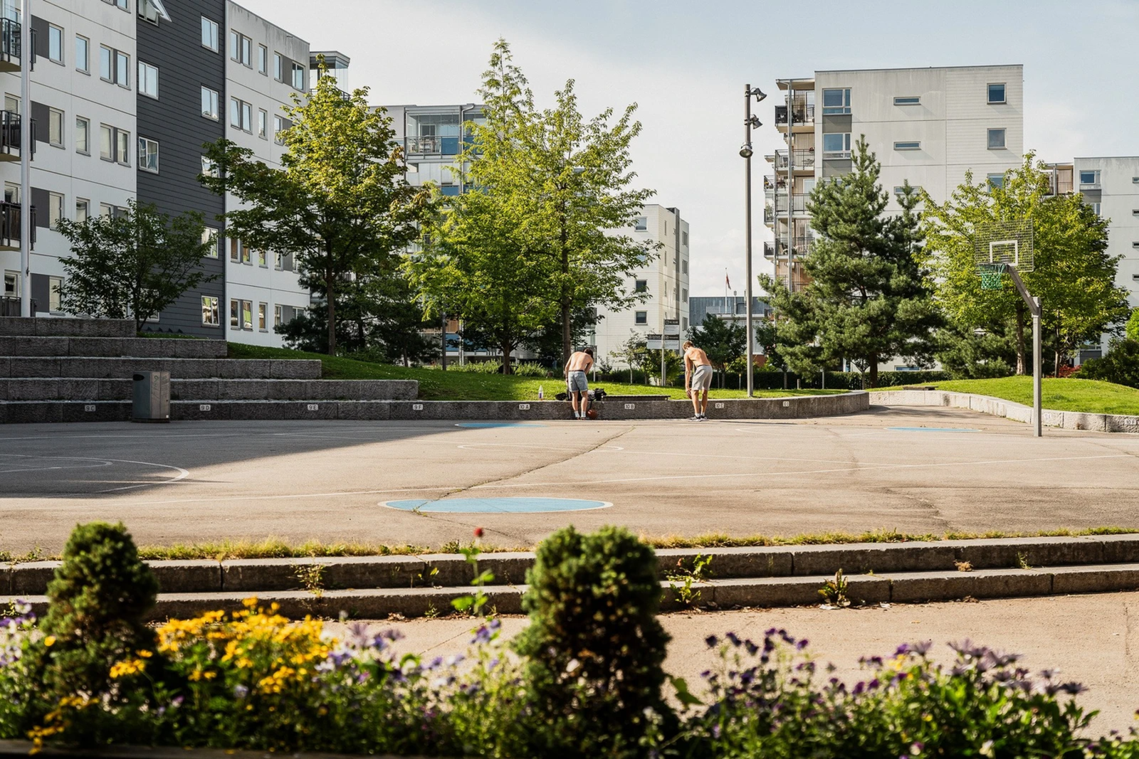 Det er mulighet for kjøp av garasjeplass av selger. Denne selges separat for kr. 400.000,-. Se salgsoppgaven for mer informasjon. Galleribilde