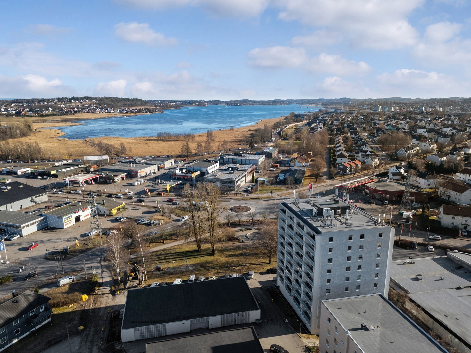 Når du står på balkongen, kan du se fjorden mot øst. Galleribilde