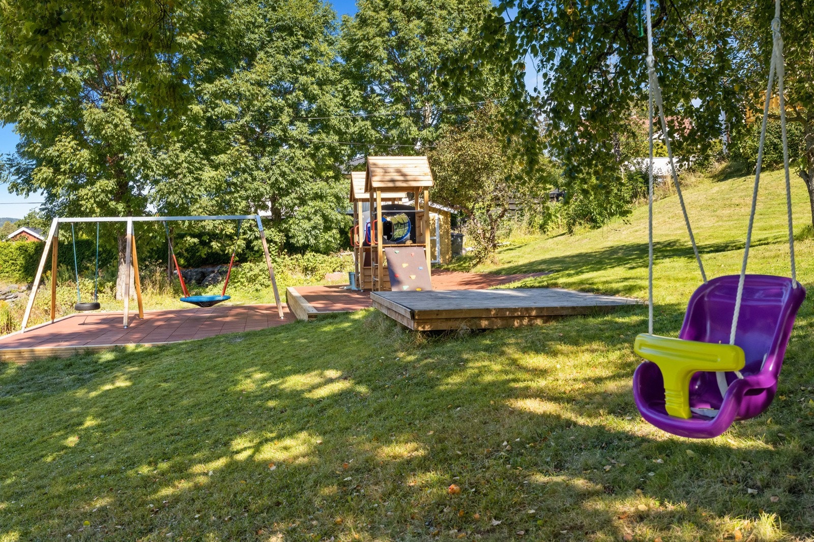 Askerjordet og Asker Hageby er et eldorado for barnefamilier - Hyggelig felles lekeplass Galleribilde