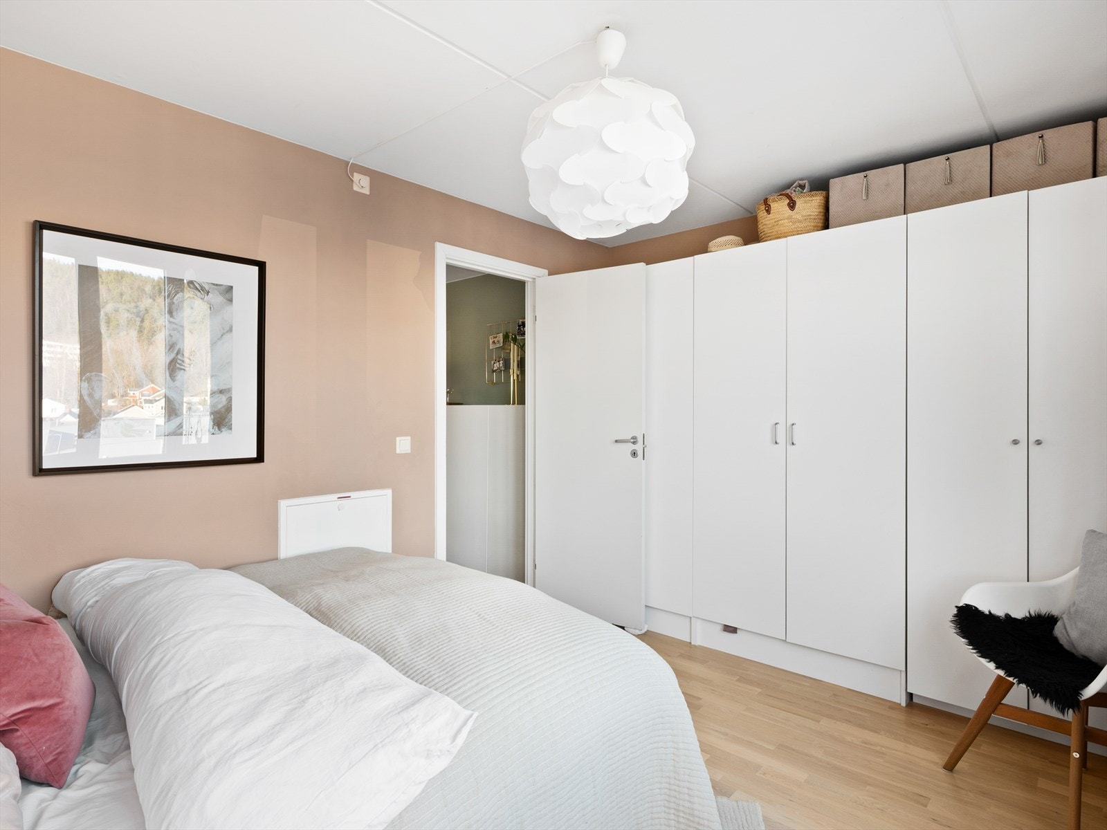 God plass til smarte garderobeløsninger. Galleribilde