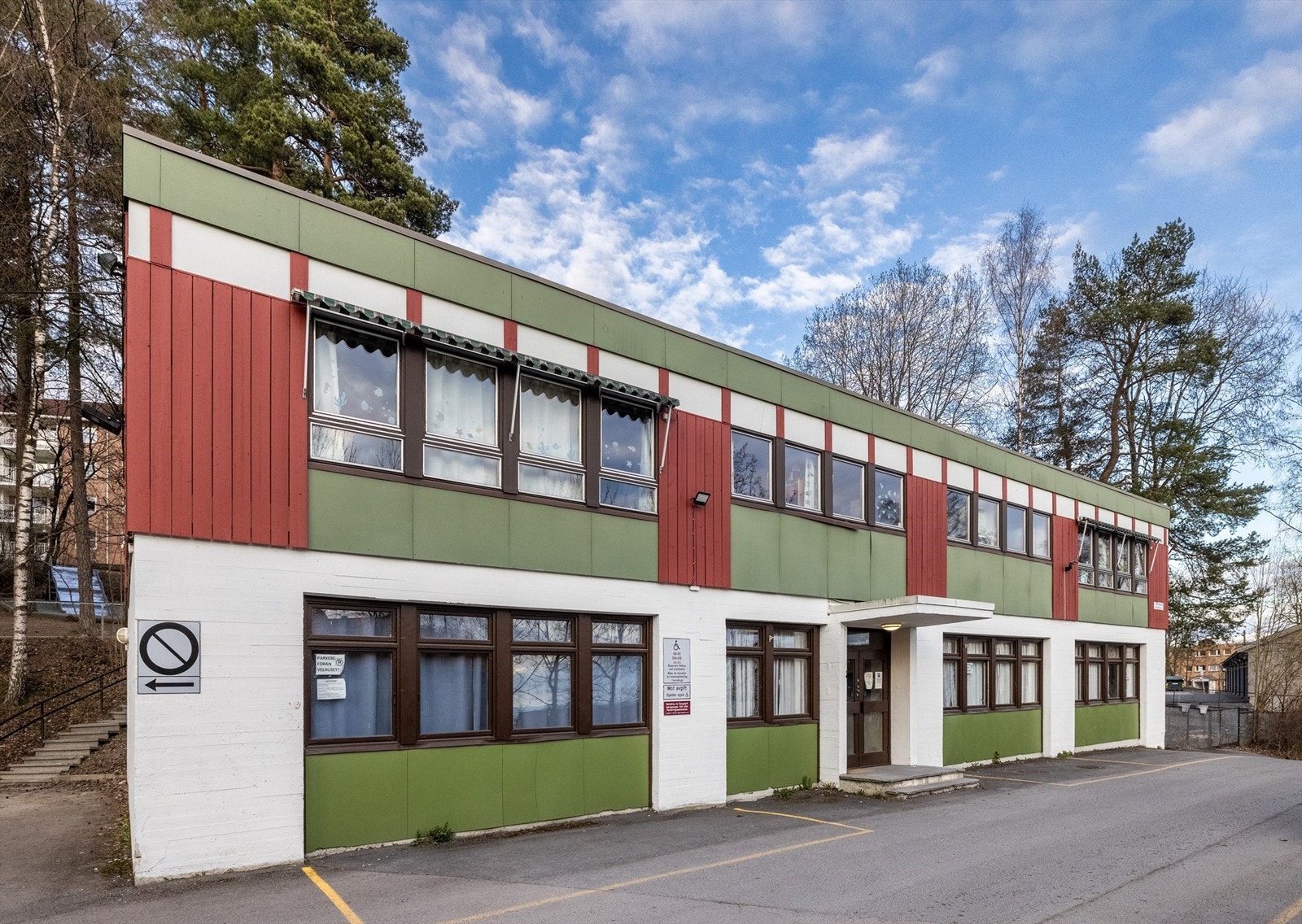 Mulighet for å leie Tonsenhagen velhus til rabattert pris, perfekt for bursdagsselskap/konfirmasjoner/dåp/navnefest etc. Galleribilde