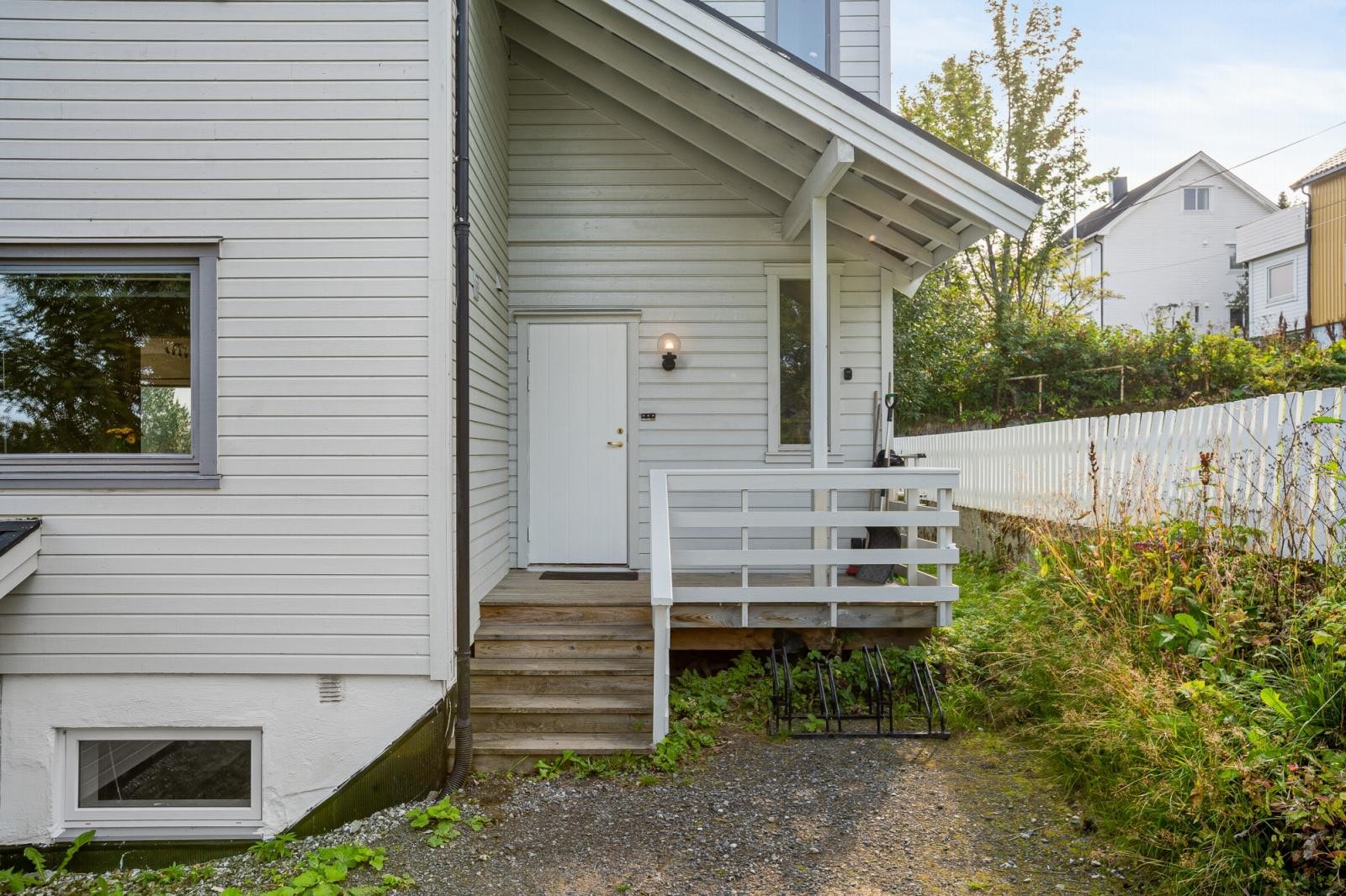 Inngangsparti. Galleribilde