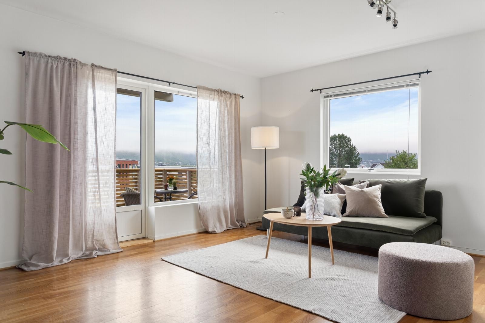 Leilighet med sentral og attraktiv beliggenhet med parkering. Galleribilde