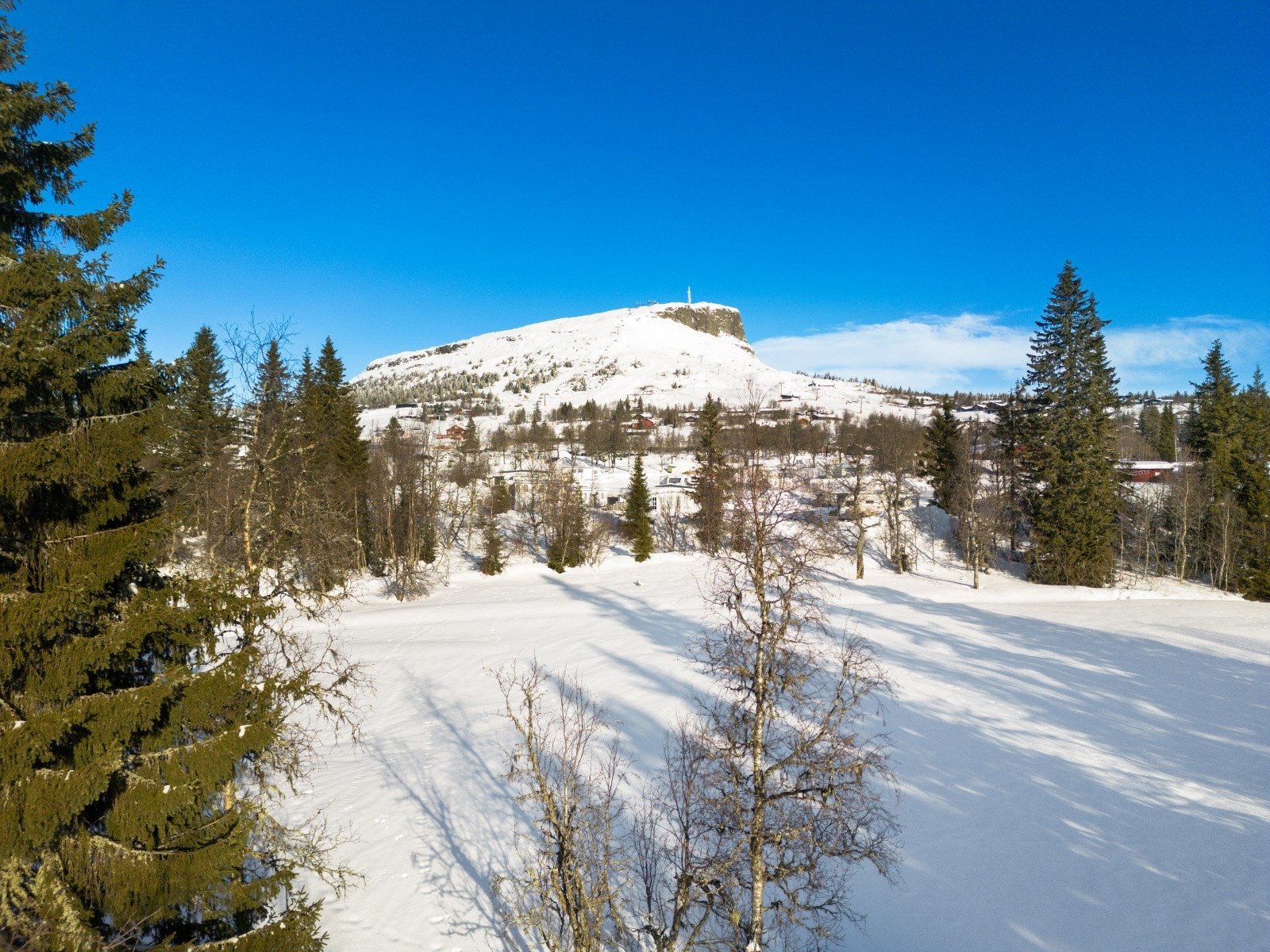 Skeikampen er en helårsdestinasjon for deg som elsker aktiviteter ute i naturskjønne omgivelser. Galleribilde