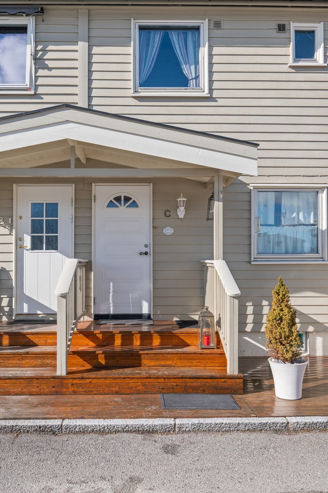 Inngangsparti Galleribilde