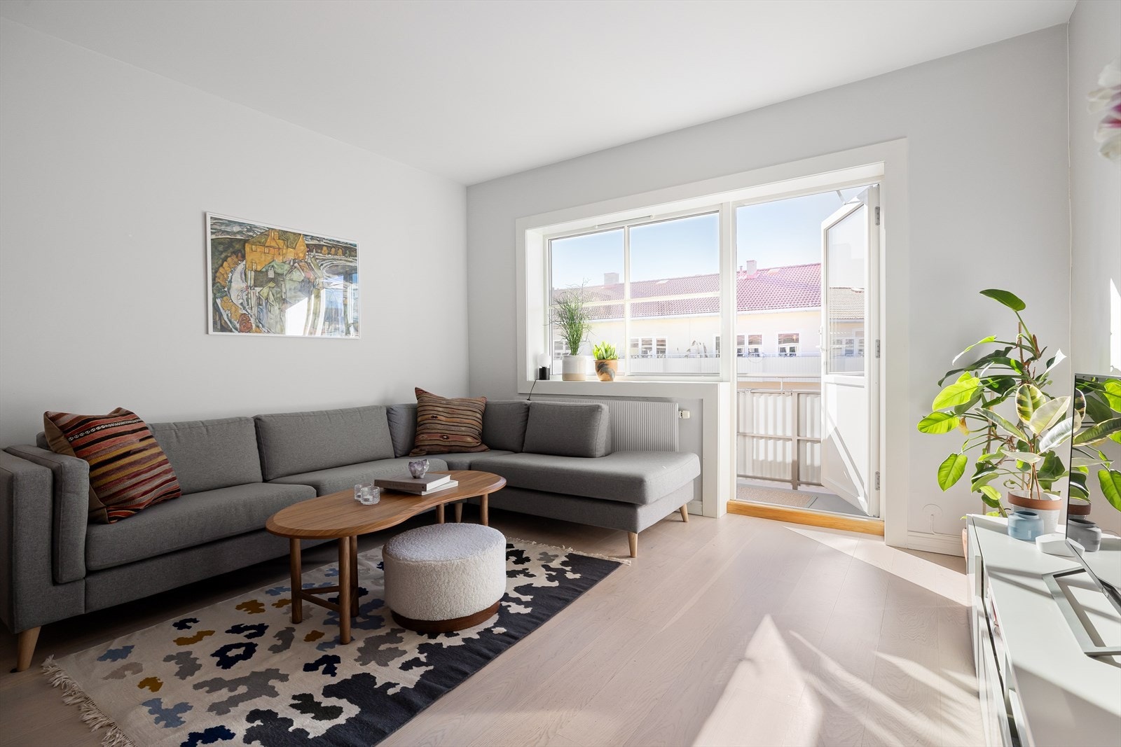 Har du noen spørsmål? Kontakt Samy Sebastian Khadra - (t): 958 20 110 - Nordvik eiendomsmegling Galleribilde