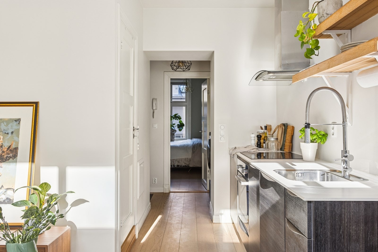 Boligen er malt i et lyst og delikat fargevalg Galleribilde