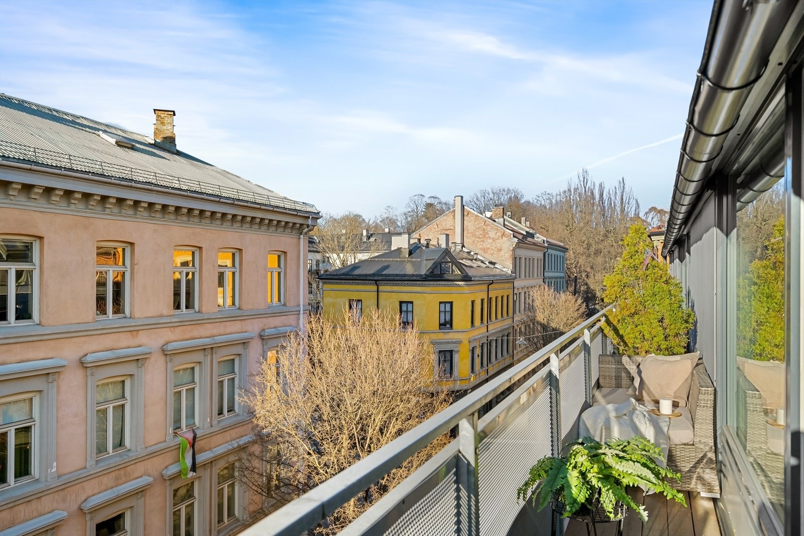 Her har man solen til ca. kl. 19 på sommerstid Galleribilde