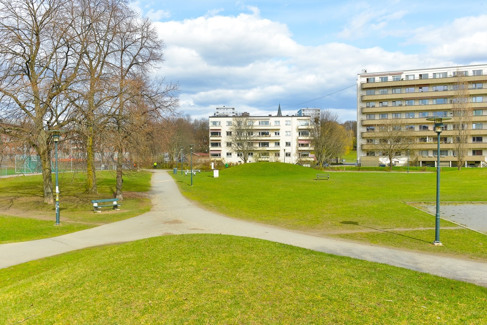 Ca. 600 meter til Marienlyst. Galleribilde