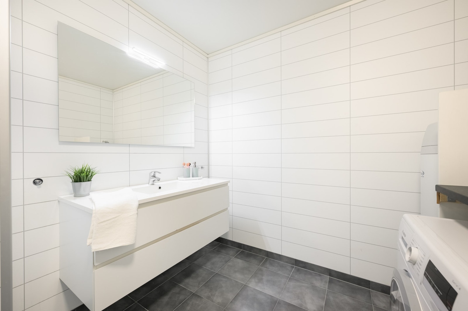 Bad med varmekabler i gulv. Galleribilde