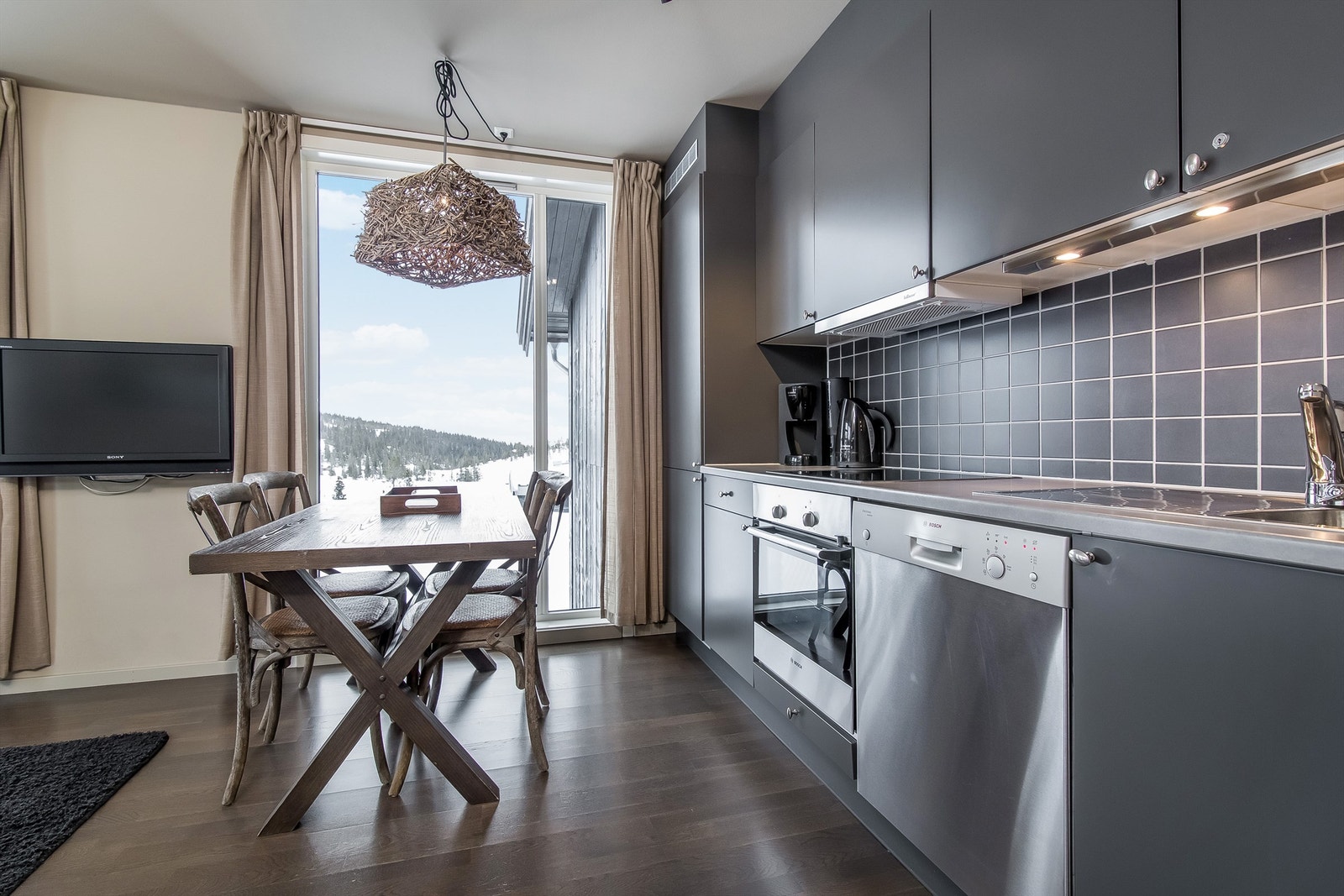 Illustrasjonsfoto. Leiligheten er rigget for et deilig ferieliv Galleribilde