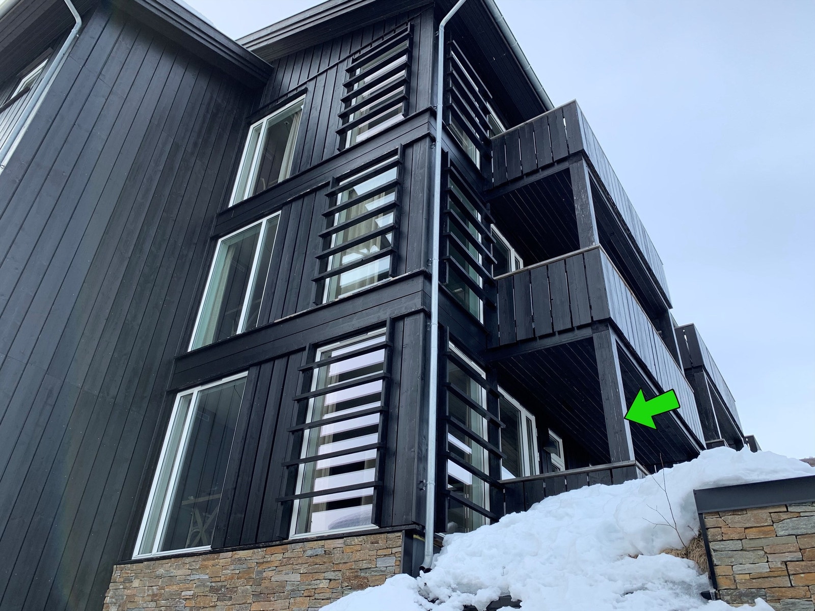 5201 har flott hjørneplassering i hus Z med store panoramavinduer i to himmelretninger Galleribilde