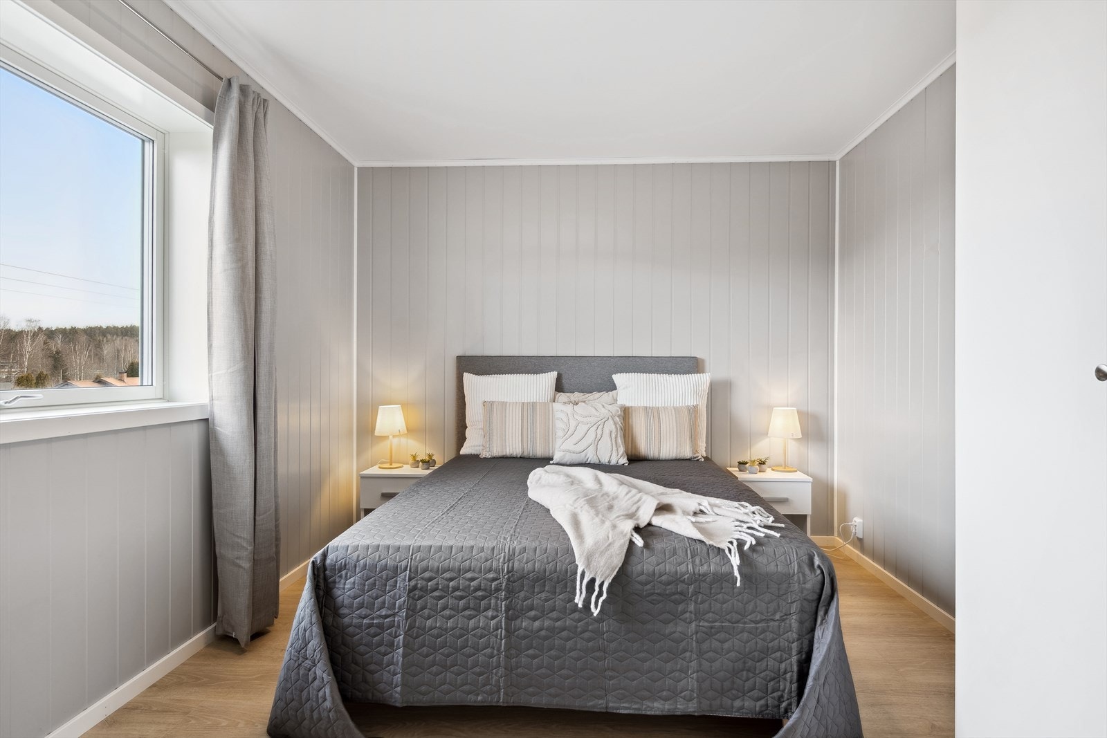 Hovedsoverom har god plass til dobbeltseng. Galleribilde