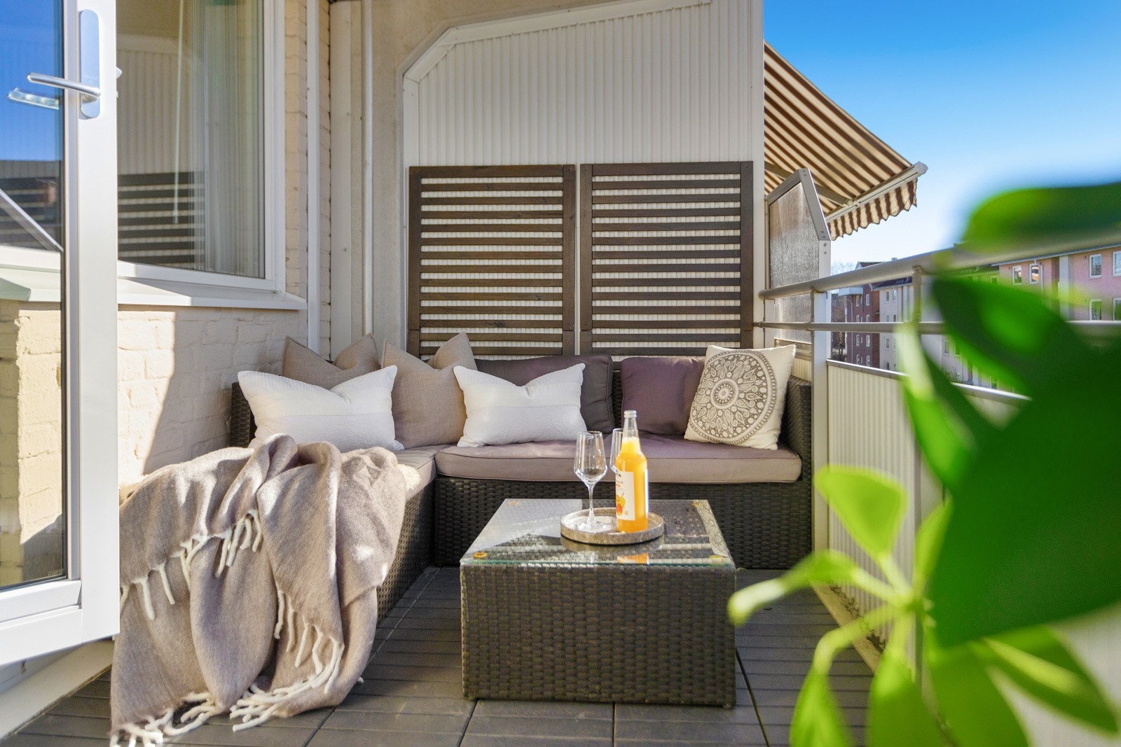 Stuen har utgang til sydvestvendt balkong på ca. 8 m² Galleribilde