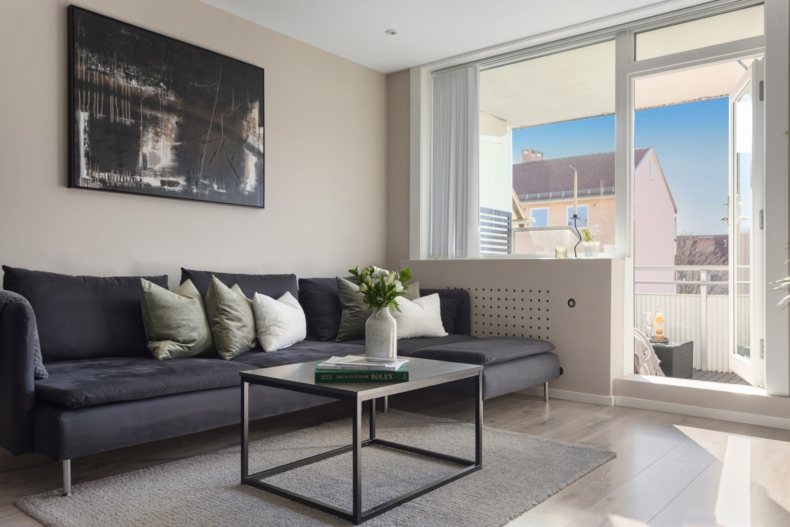 - Velkommen til Langbølgen 12, en innbydende og tiltalende 3-roms leilighet beliggende høyt og fritt - Galleribilde