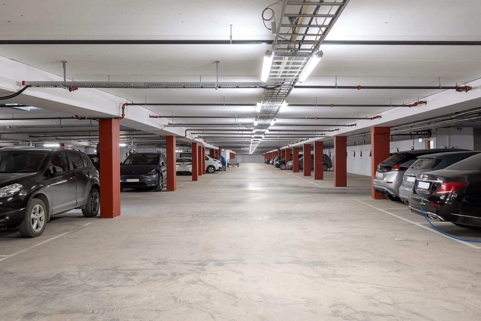 Det medfølger garasjeplass til leiligheten. Galleribilde