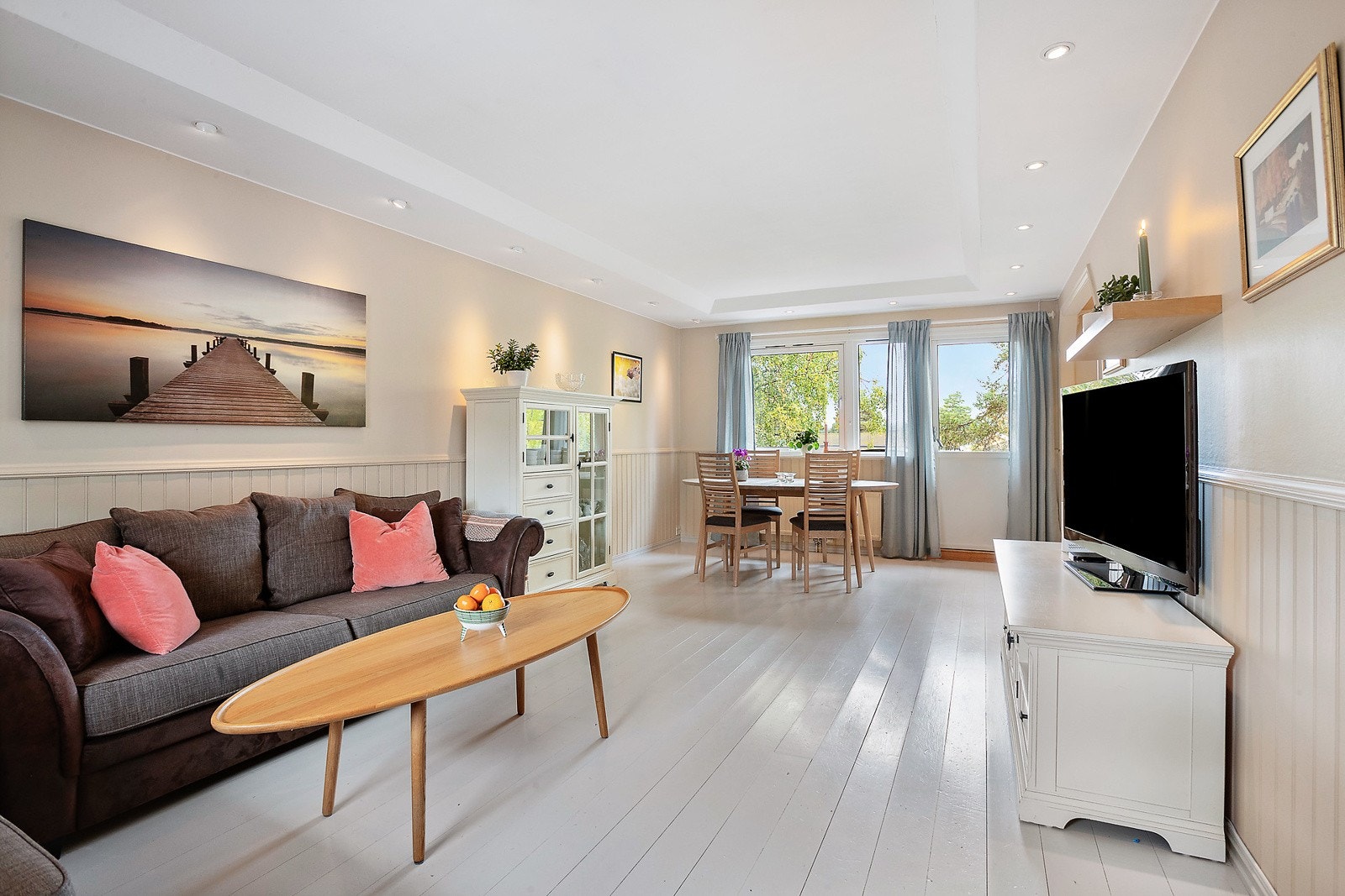 Downlights i taket på stuen Galleribilde