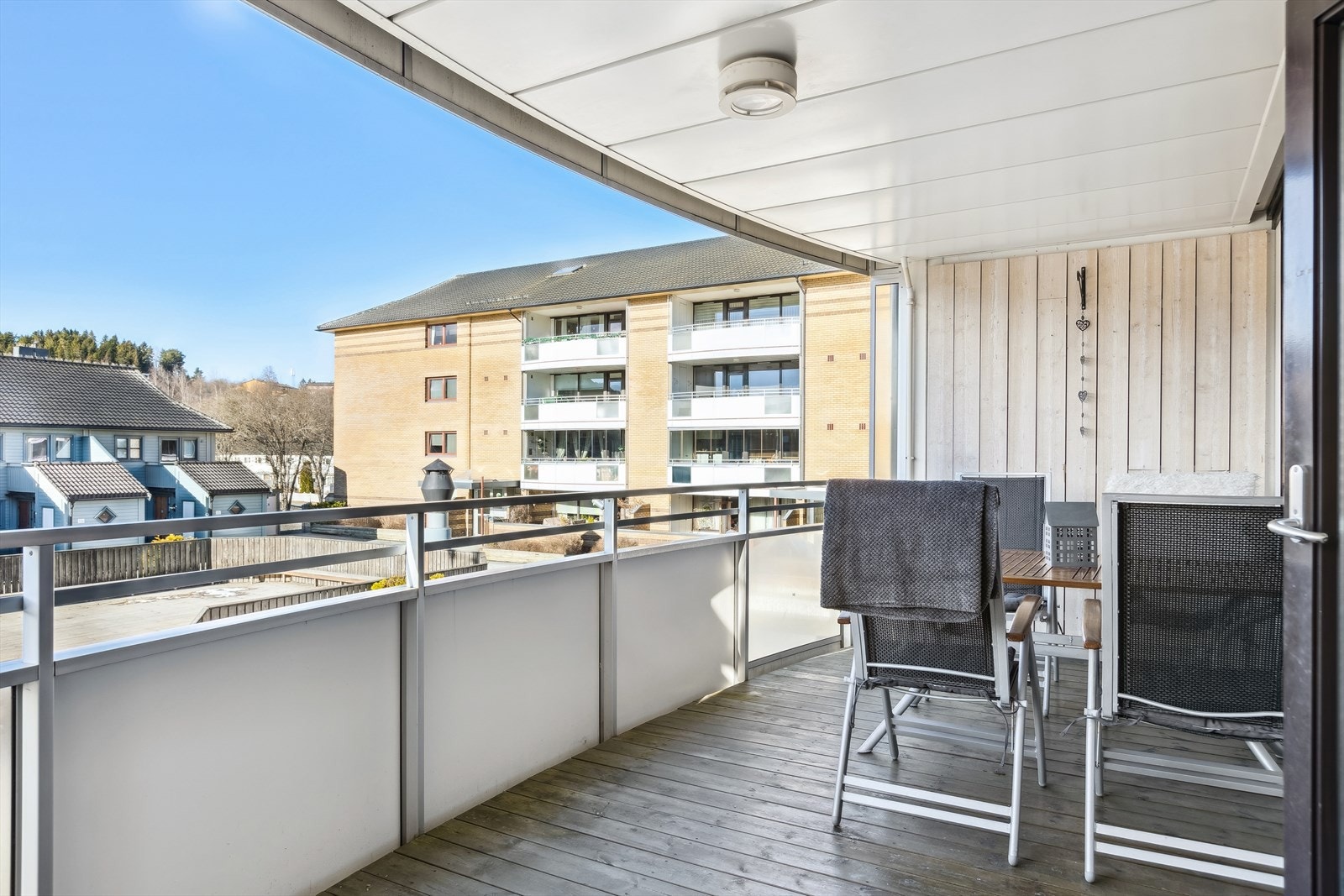 Fra stuen har du utgang til en egen balkong på 15 m². Galleribilde