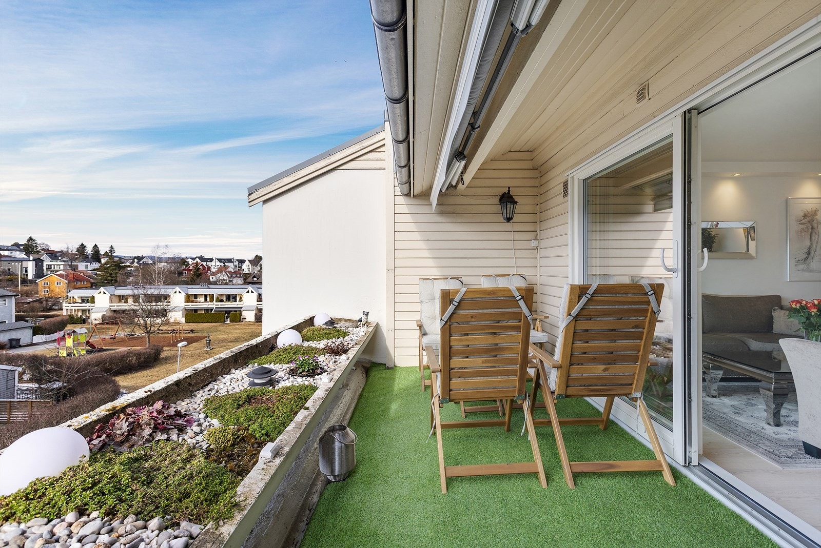 Her er det god plass til både bord, stoler og annet møblement. Galleribilde