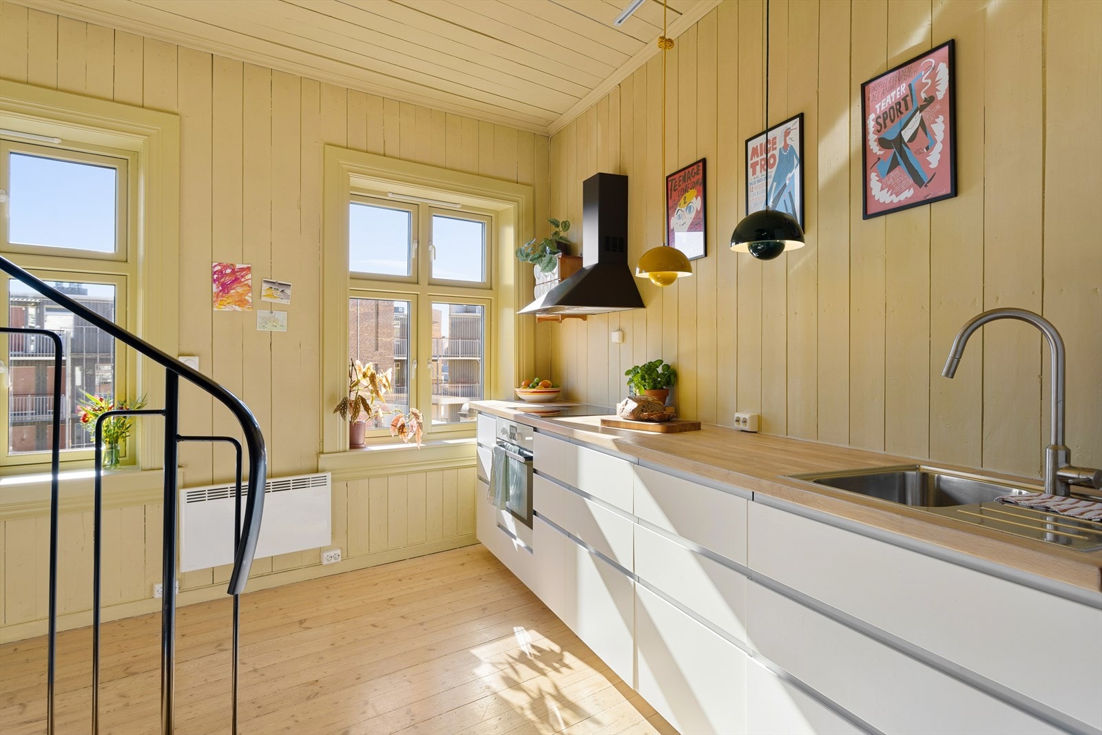 Benkeplaten er nylig slipt. Galleribilde