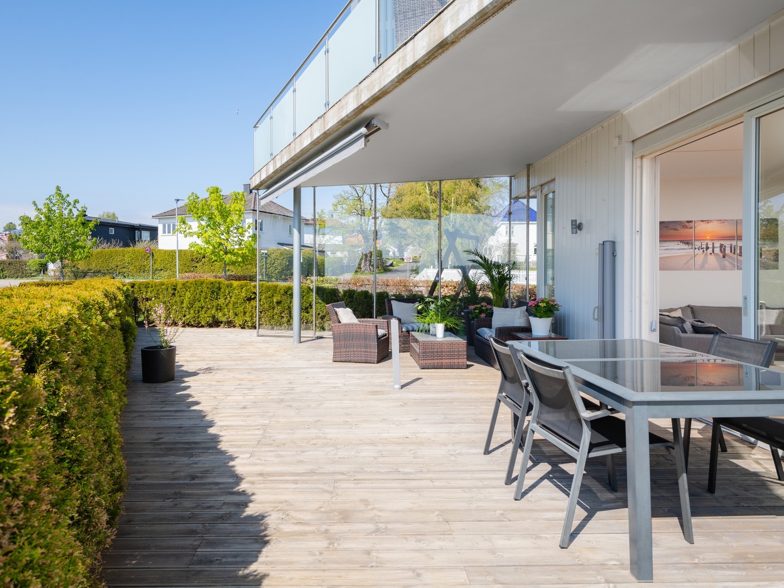 På Vårli får man det beste av både byliv og landliv og med sin direkte nærhet til sjø, strender og skog, samt gangavstand til jernbane og Moss med alle sentrumsfasiliteter. Galleribilde