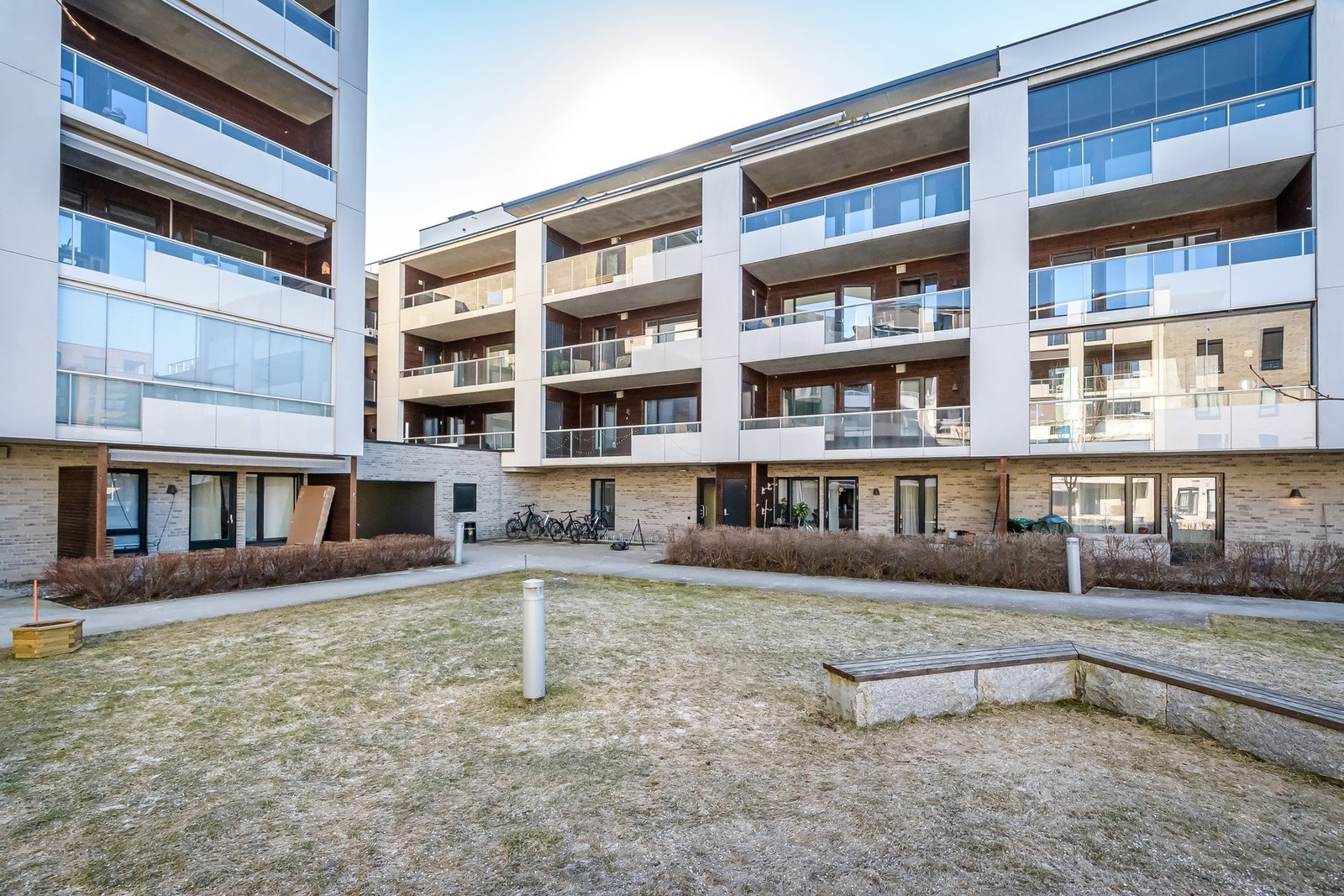 Det er tillatt å holde dyr så lenge dyreholdet ikke er til sjenanse eller ulempe for de øvrige beboerne. Galleribilde