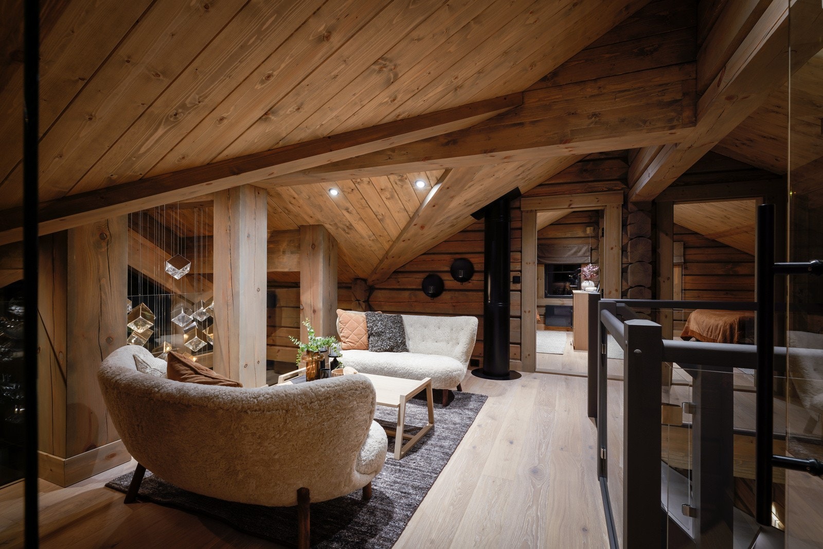 Loftsstuen er det ideelle rommet for å nyte en film eller en god bok. Galleribilde